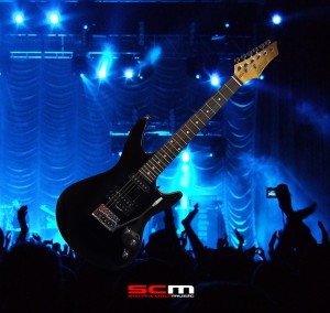 ASHTON-JOEY-Rock-Concert-SCMUSIC