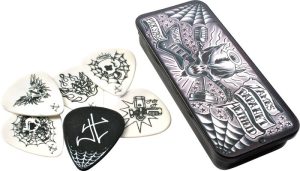 JAMES HETFIELD FROM METALLICA GUITAR PICKS PLECTRUMS TIN