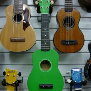 ONYX GREEN SOPRANO UKULELE with GIG BAG